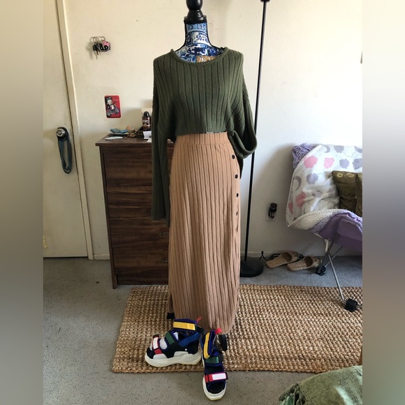 Sexy tan high waist maxi skirt with front side split - Picture 8 of 9